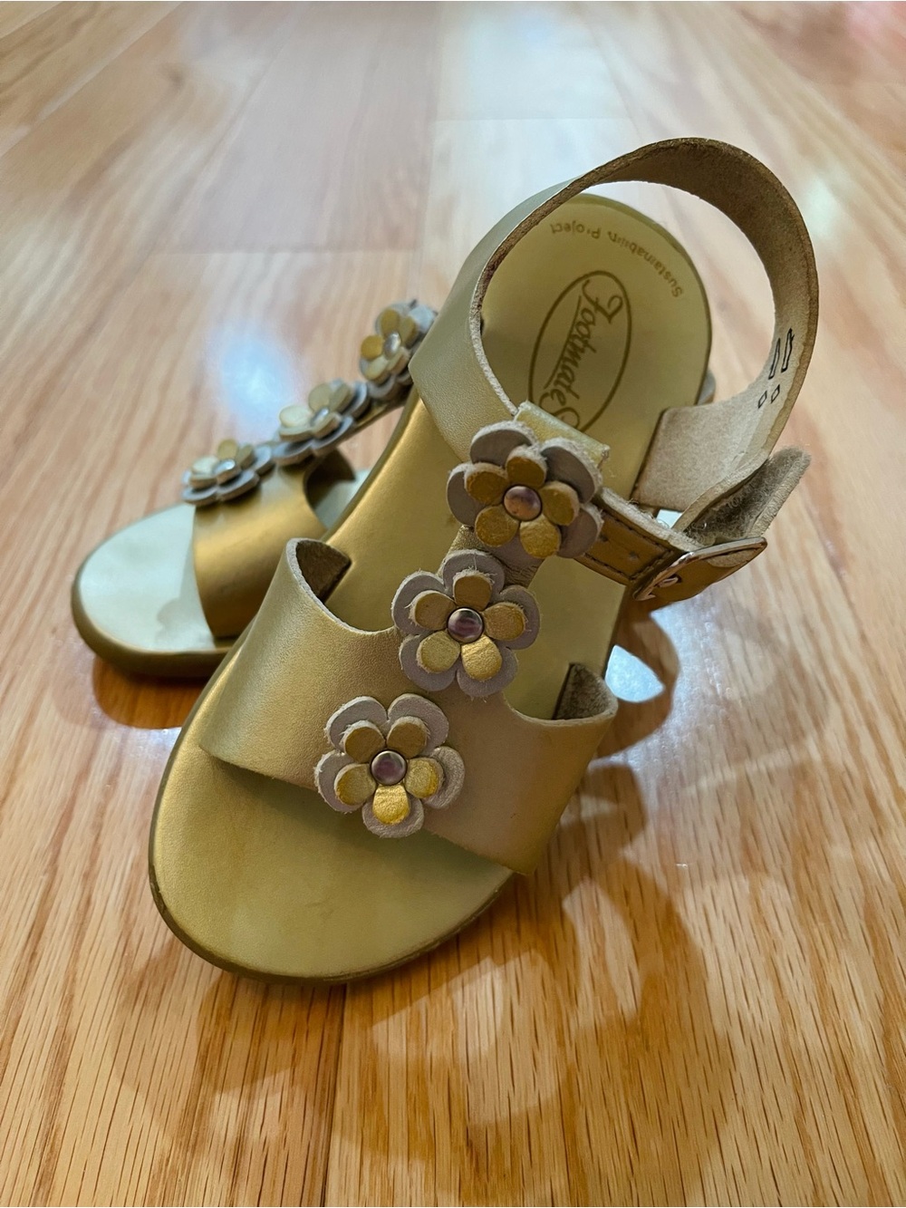FootMates Metallic Gold Floral Strap Toddler Sandals